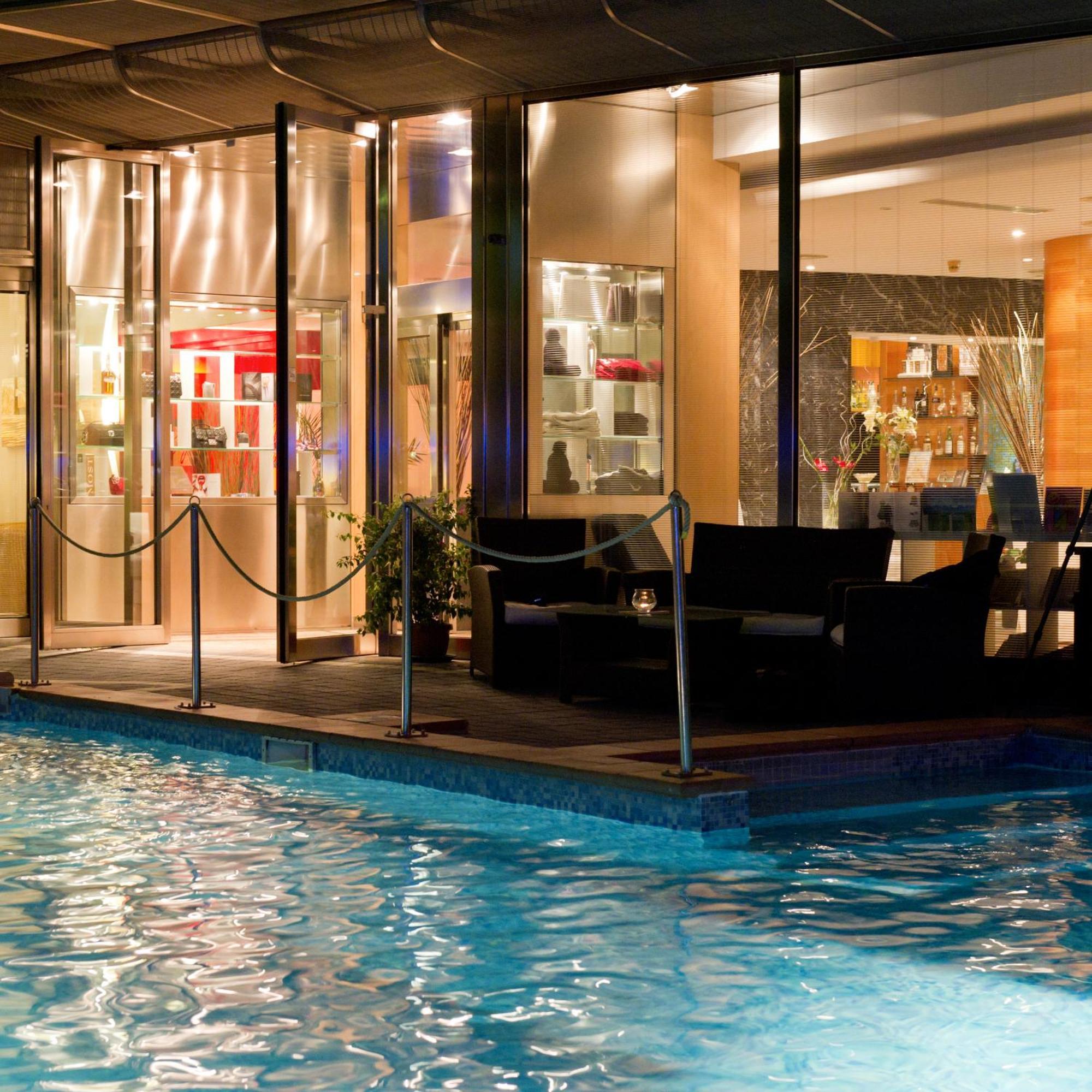 Park Hotel Линяно Сабиадоро Екстериор снимка