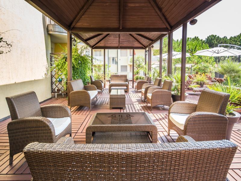 Park Hotel Линяно Сабиадоро Екстериор снимка